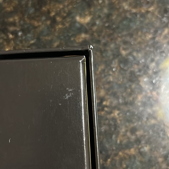 Dolce & Gabbana empty "Devotion" box - Picture 5 of 13